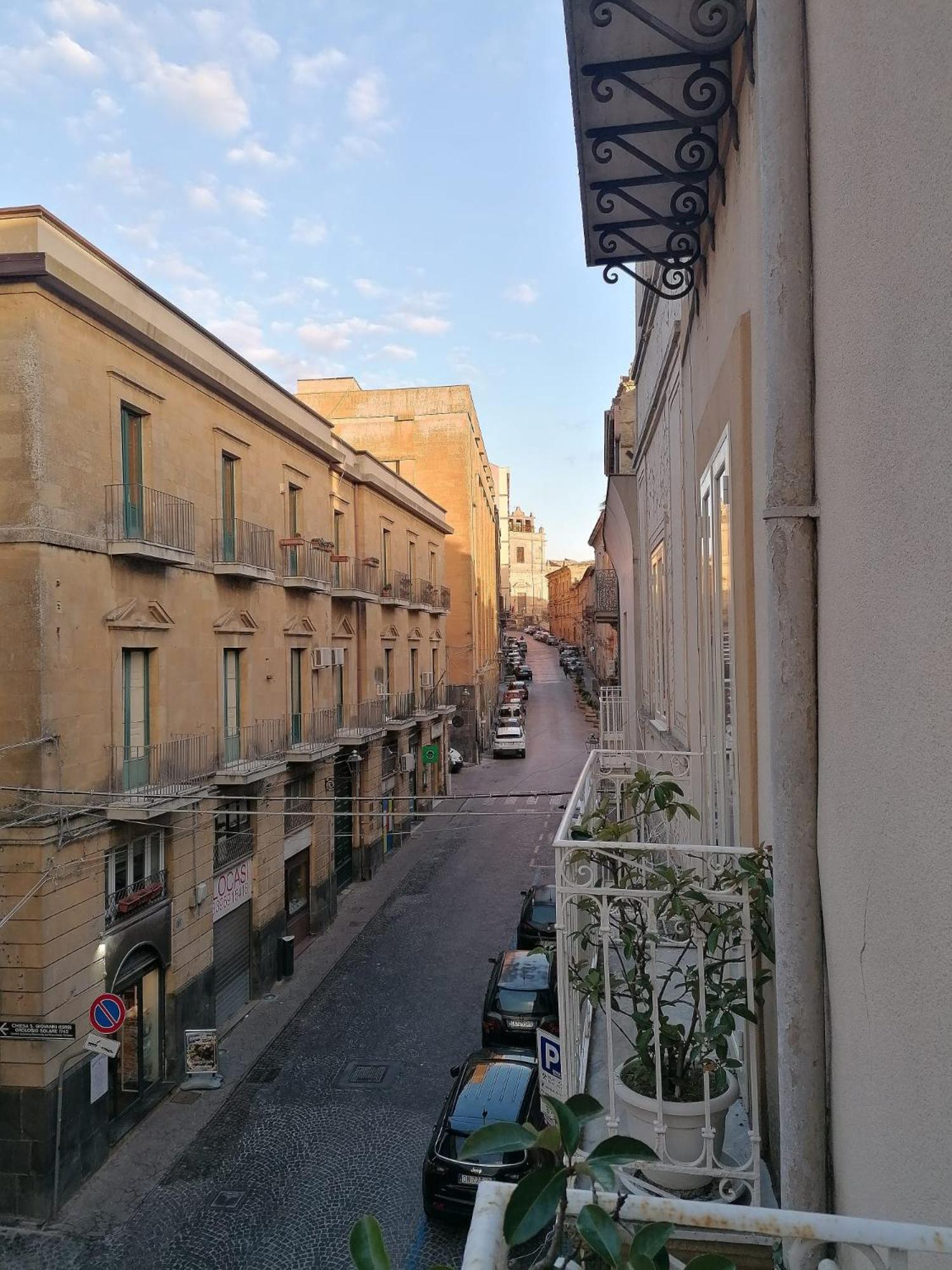 384 Guesthouse Rooms & Suite エンナ エクステリア 写真
